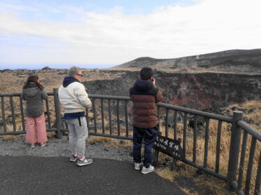 続ロケハンで三原山ジオツアーへ♪